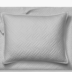 BOLL & BRANCH Heritage Organic Cotton Quilt 
Sham (one only) in Pewter color